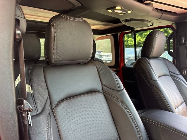 Used 2019 Jeep Wrangler Unlimited Sahara AWD/4WD image 25