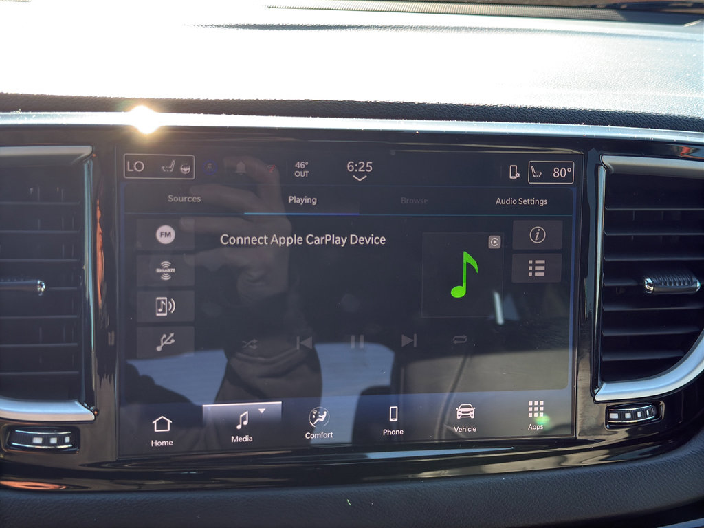 Used 2025 Chrysler Pacifica Select FWD image 17