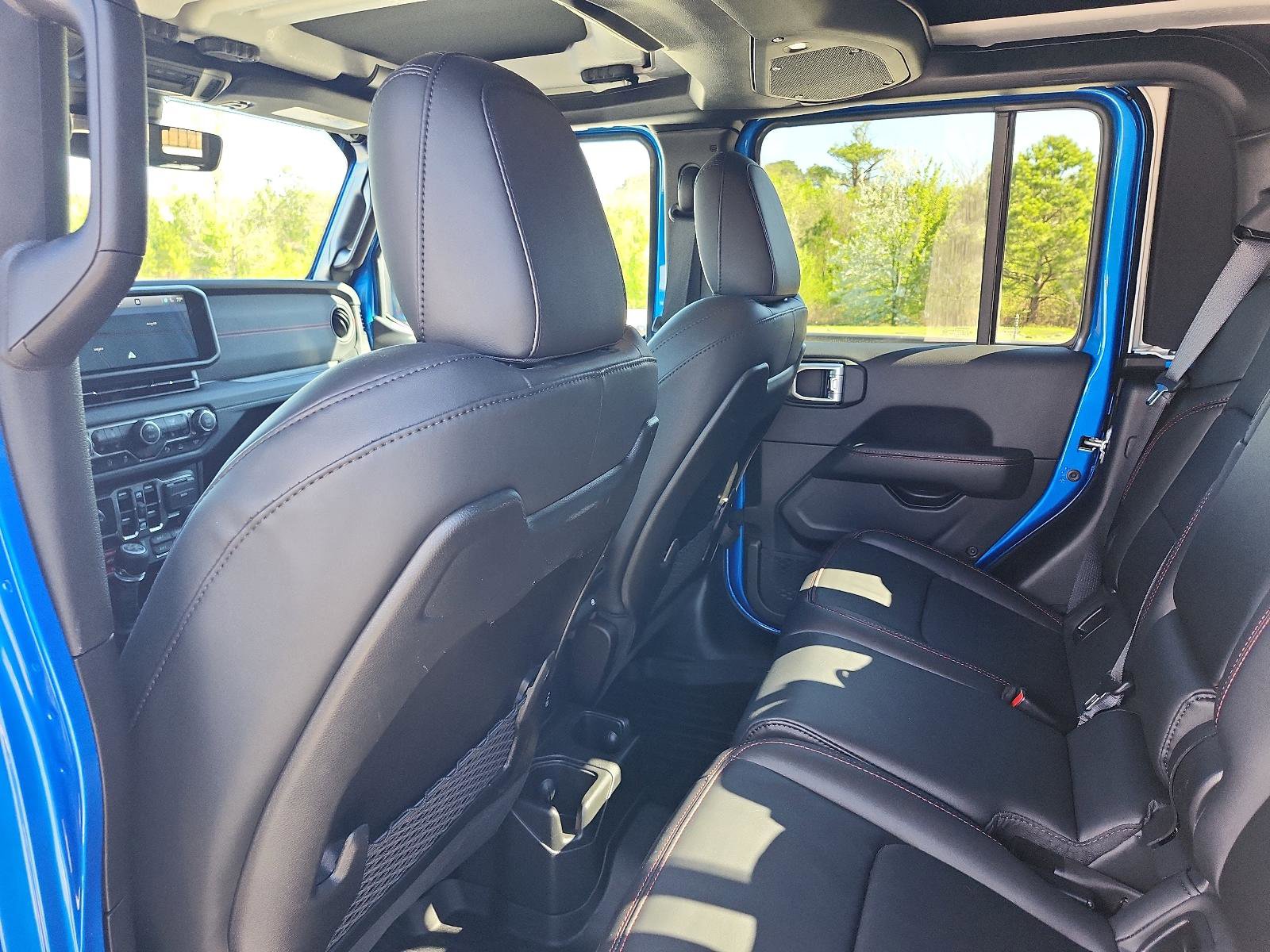 Used 2024 Jeep Gladiator Rubicon image 10