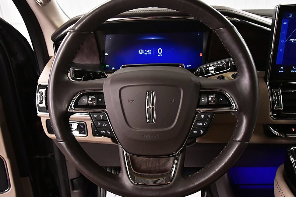 Used 2024 Lincoln Navigator Reserve AWD/4WD image 20
