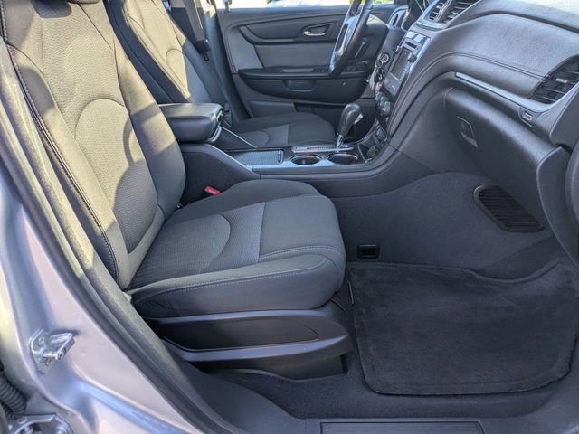 Used 2015 Chevrolet Traverse LT w/ Style and Technology Package image 35