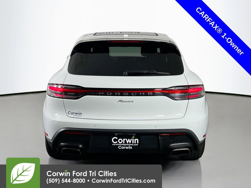 Used 2024 Porsche Macan image 12