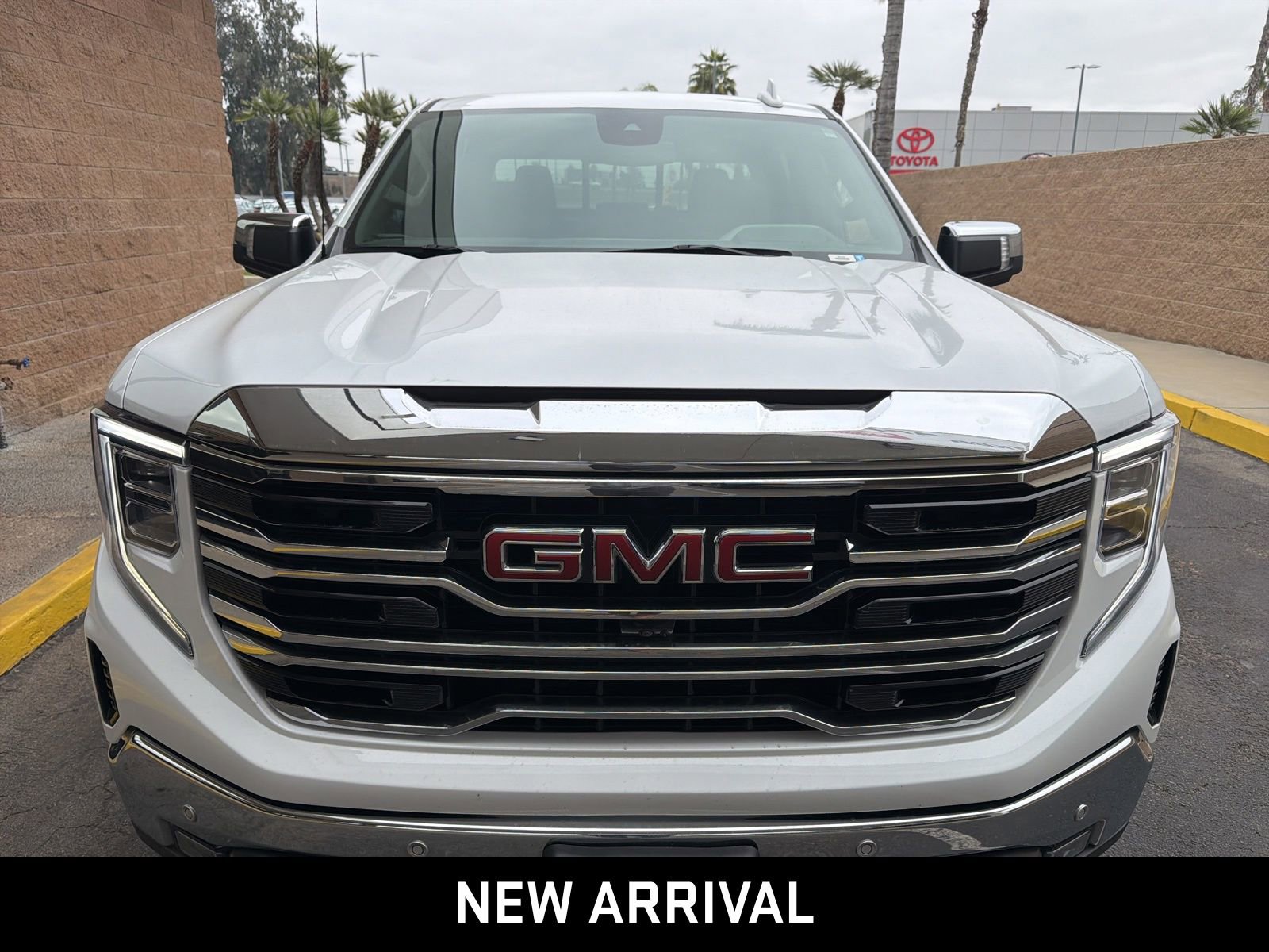 Certified 2023 GMC Sierra 1500 SLT w/ SLT Premium Plus Package image 2