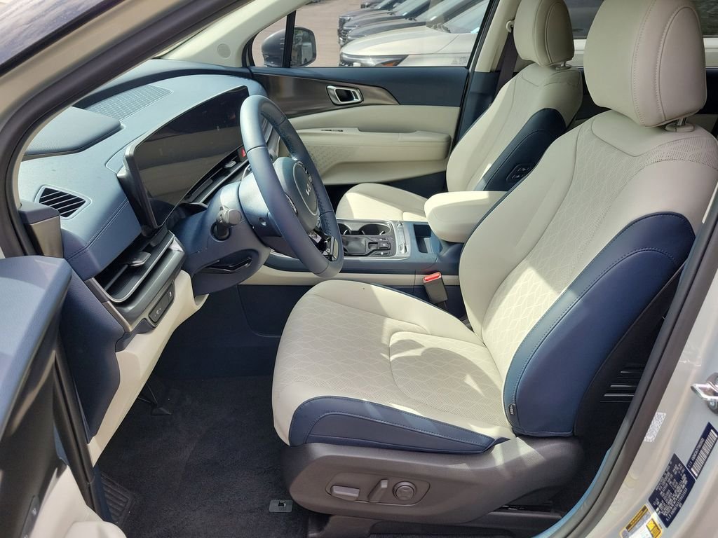 New 2026 Kia Carnival SX FWD image 23
