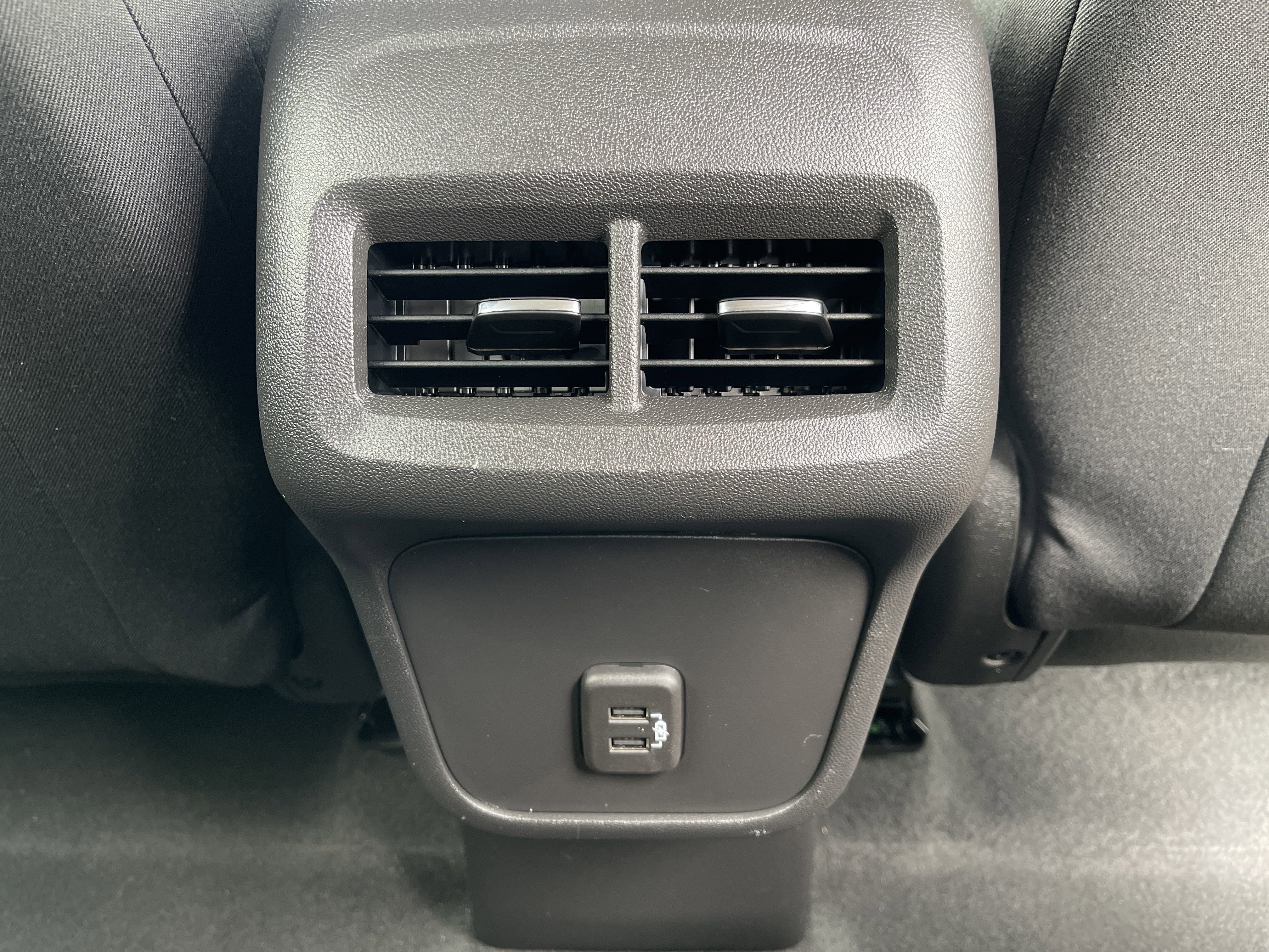 Used 2022 Chevrolet Equinox LT image 38