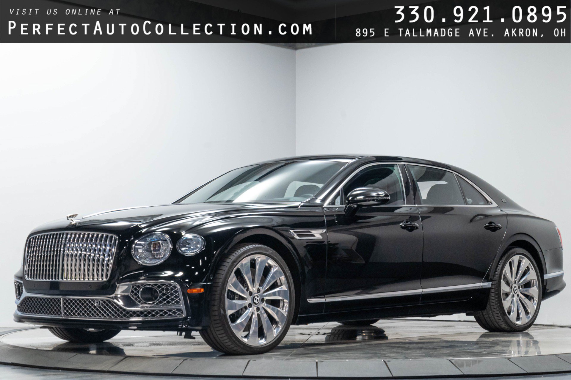 Used 2020 Bentley Flying Spur W12 AWD/4WD image 1