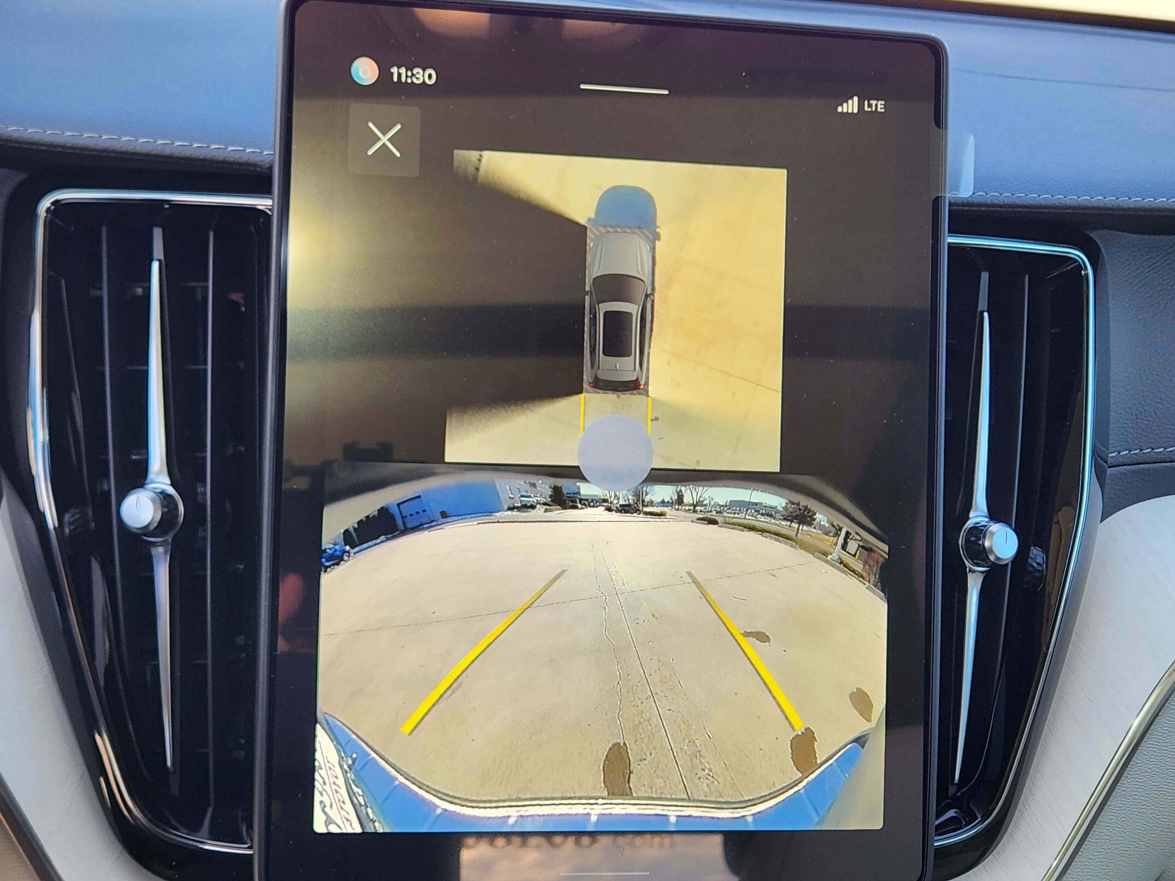 New 2026 Volvo XC60 B5 Ultra w/ Protection Package Premier image 14