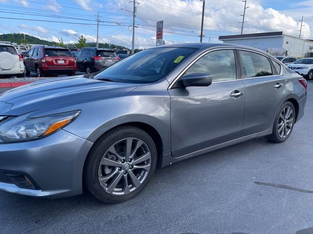 Used 2018 Nissan Altima 2.5 SR w/ SR Special Edition FWD image 4