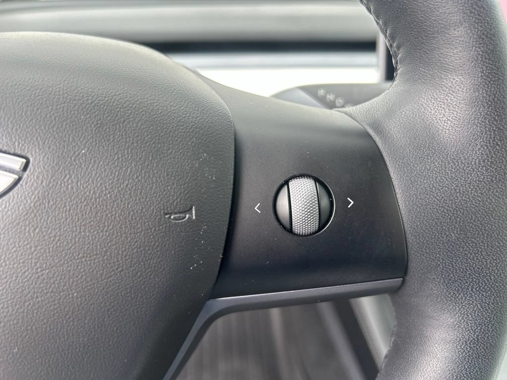 Used 2021 Tesla Model 3 Performance AWD/4WD image 22