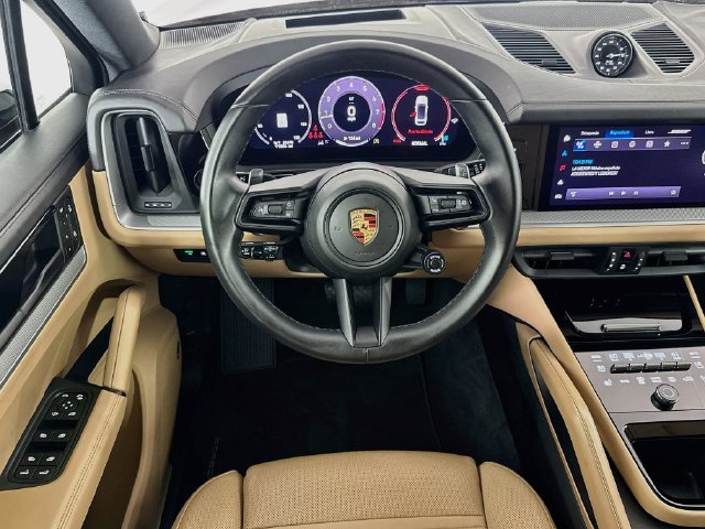Used 2024 Porsche Cayenne Coupe w/ Premium Package Plus AWD/4WD image 14