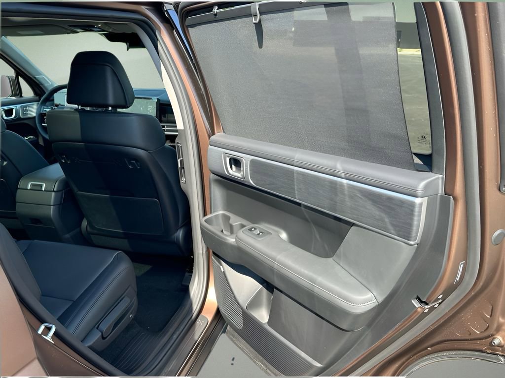 Used 2024 Hyundai Santa Fe Limited image 24