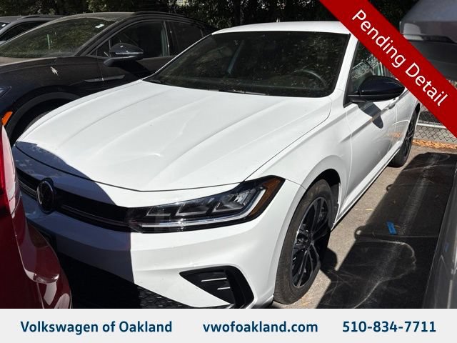 Used 2025 Volkswagen Jetta Sport FWD image 1