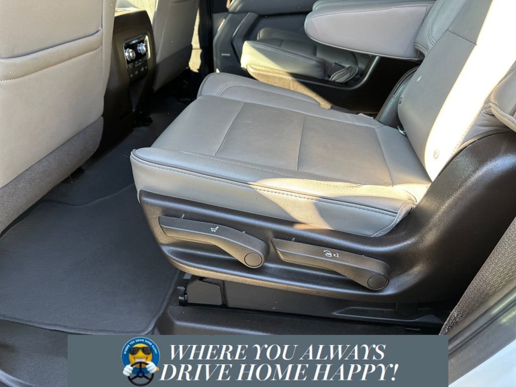 Used 2021 GMC Yukon SLT w/ SLT Premium Package image 19