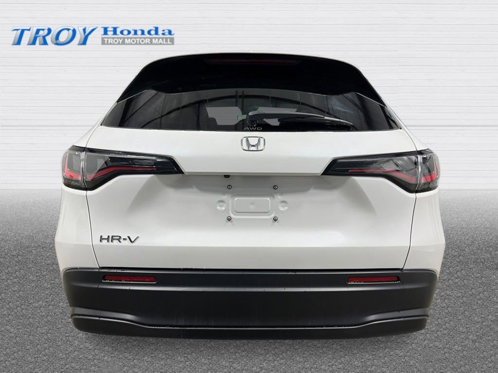 New 2026 Honda HR-V LX image 4