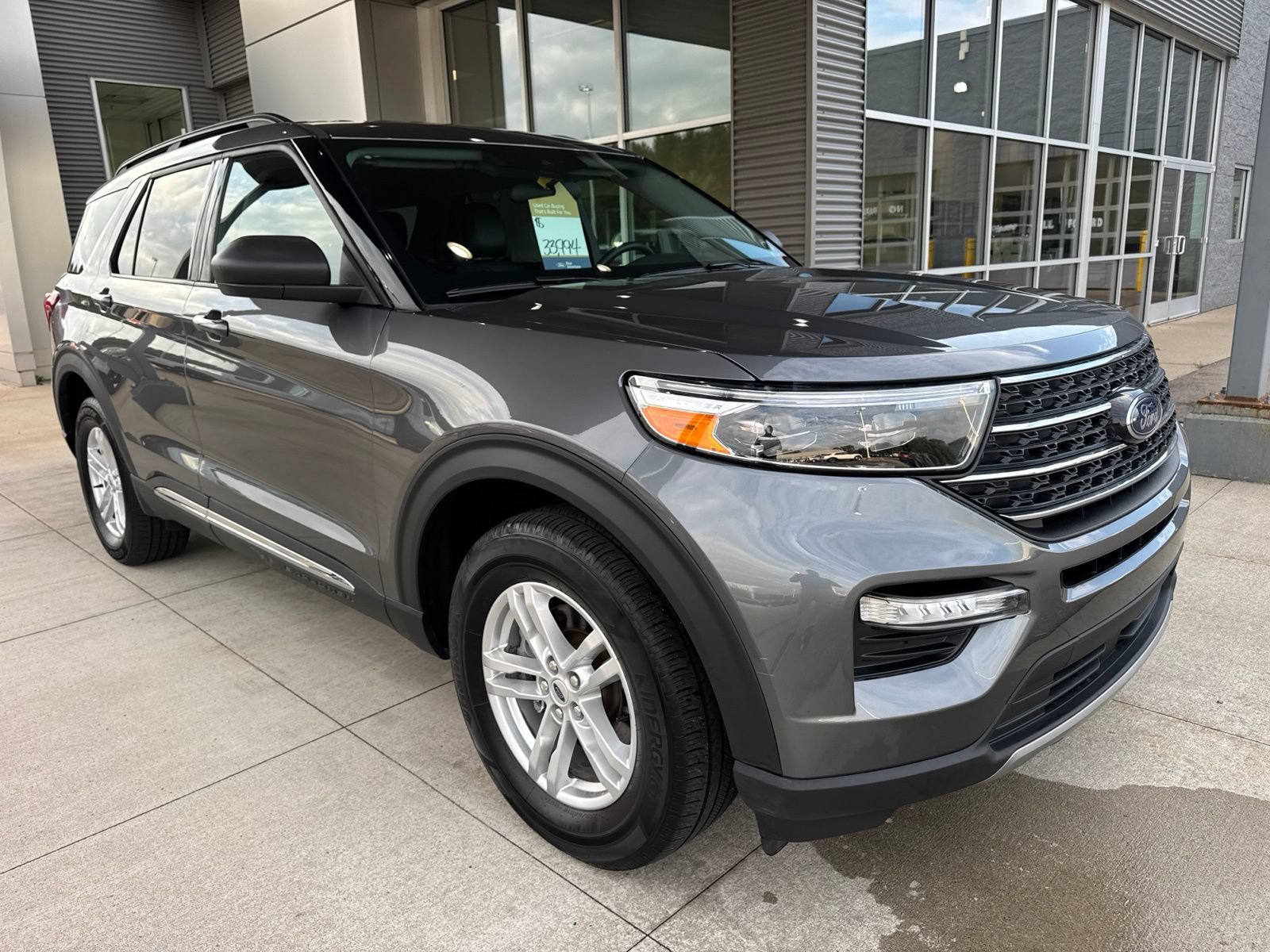 Certified 2024 Ford Explorer XLT w/ Equipment Group 202A AWD/4WD image 10