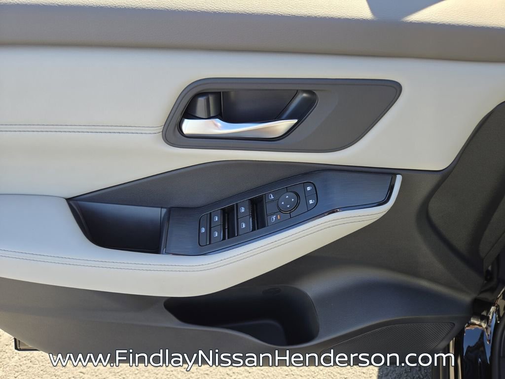 New 2026 Nissan Rogue Dark Armor image 10