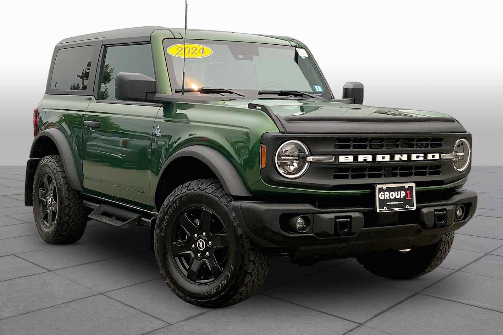 Used 2024 Ford Bronco Black Diamond AWD/4WD image 3