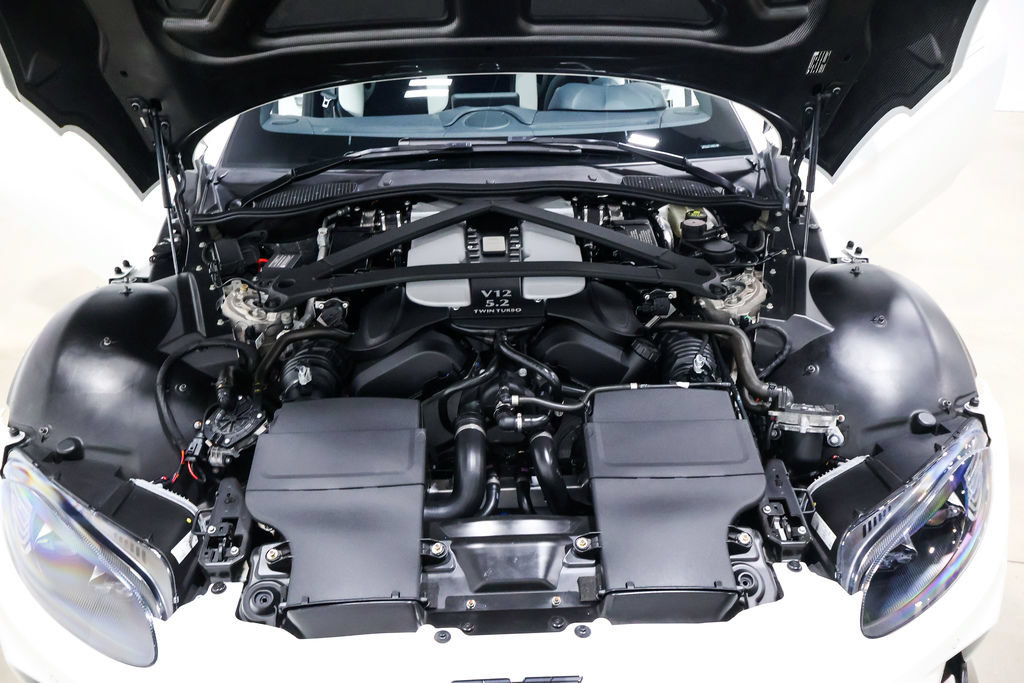 Used 2023 Aston Martin V12 Vantage RWD image 44
