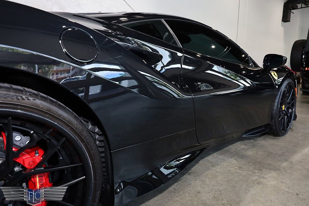 Used 2020 Ferrari F8 Tributo image 12