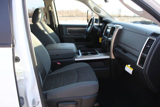 Used 2014 RAM 3500 Big Horn image 24