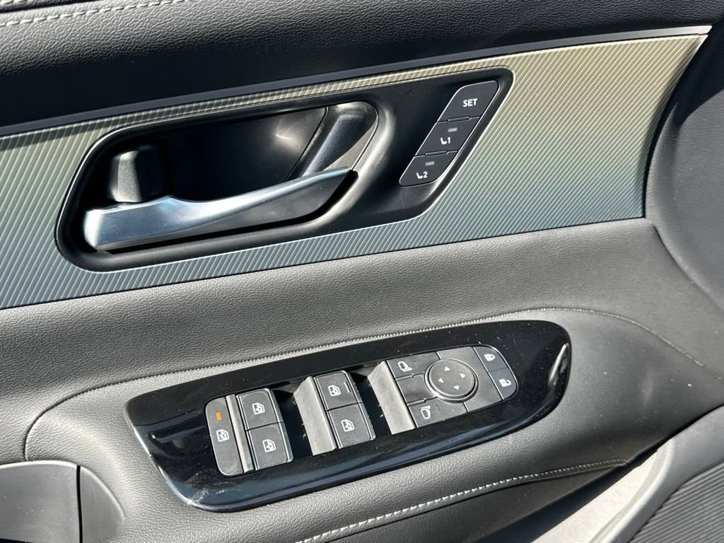 New 2025 Nissan Murano SL image 11