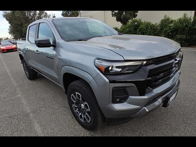 Used 2023 Chevrolet Colorado Z71 w/ Z71 Convenience Package 2 AWD/4WD image 2