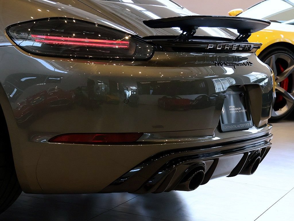 Used 2025 Porsche 718 Cayman GTS RWD image 36