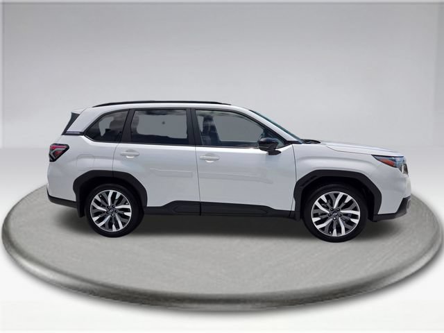 Used 2025 Subaru Forester Touring AWD/4WD image 13