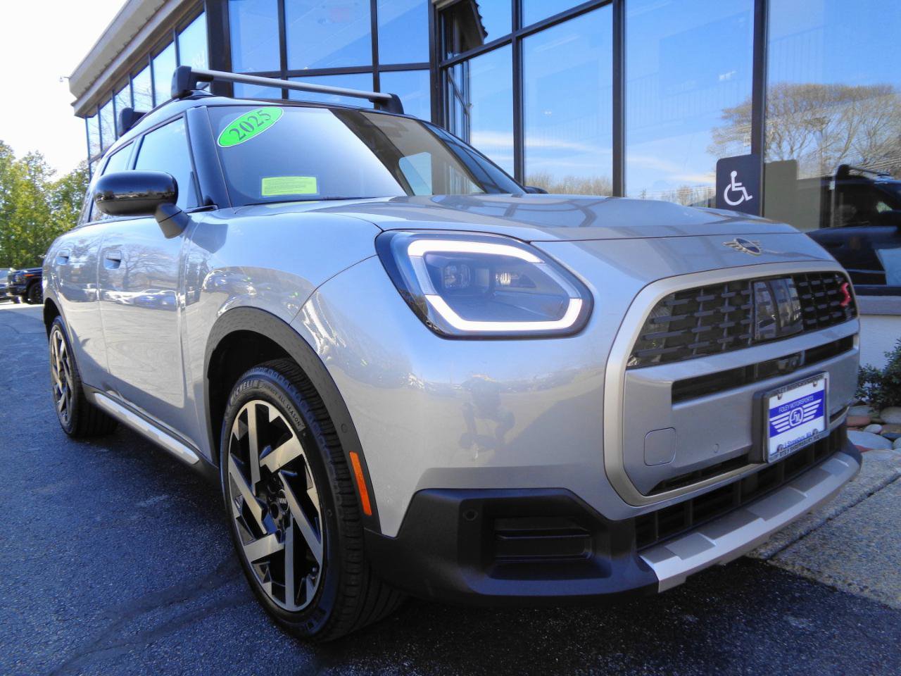 Used 2025 MINI Cooper Countryman S w/ Comfort Package Max AWD/4WD image 3