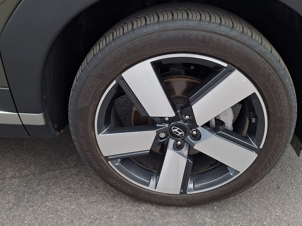 New 2025 Hyundai Santa Fe Limited AWD/4WD image 32