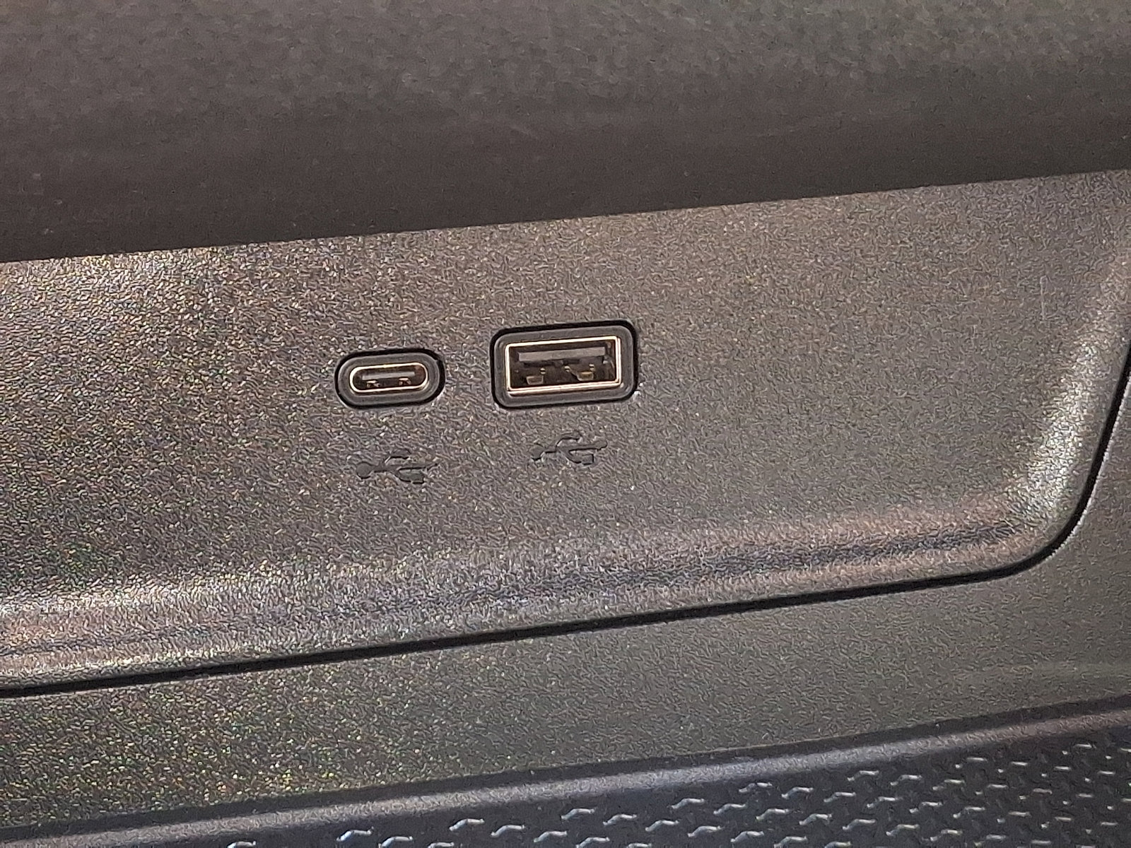 Used 2025 Chevrolet Equinox LT FWD image 26