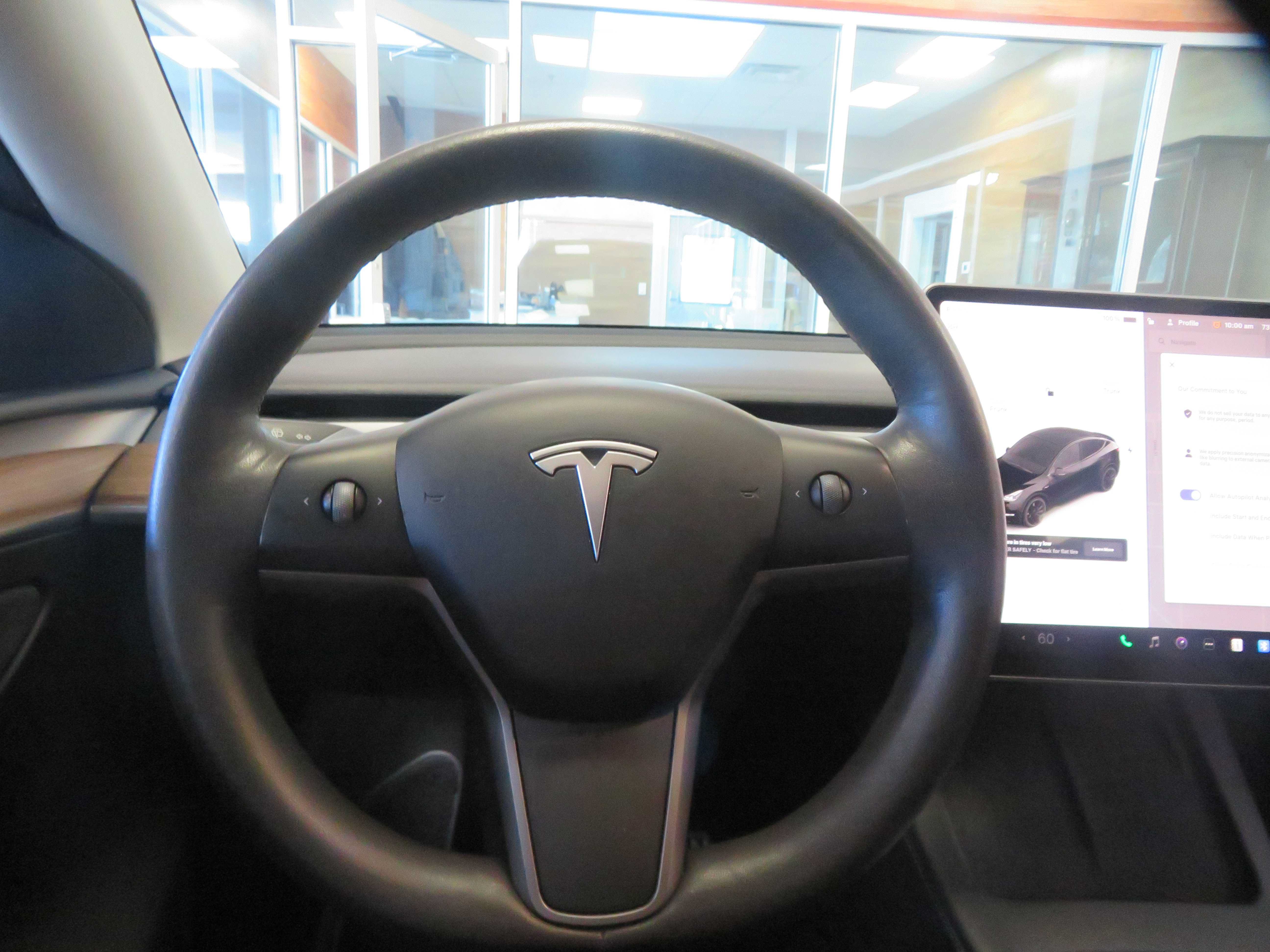 Used 2022 Tesla Model Y Performance AWD/4WD image 25