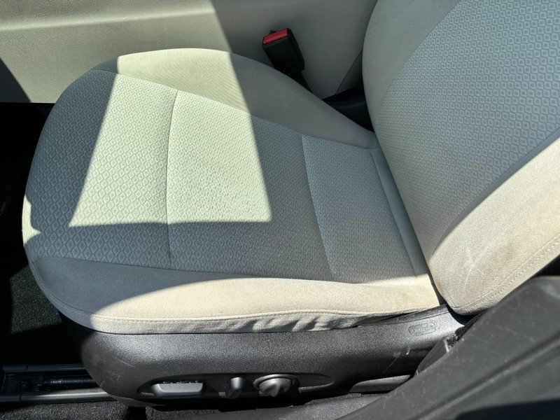 Used 2018 Buick Regal Preferred w/ Sights and Sounds Package FWD image 16