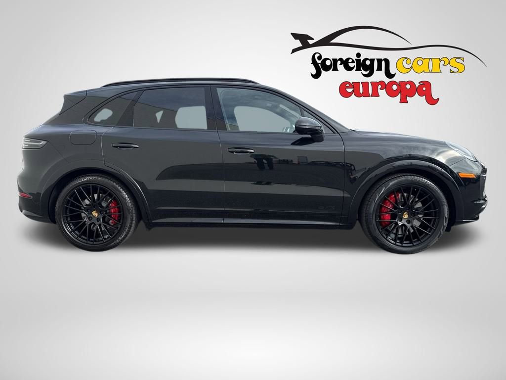 Used 2023 Porsche Cayenne GTS image 8