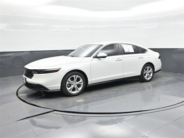 Used 2025 Honda Accord LX image 1