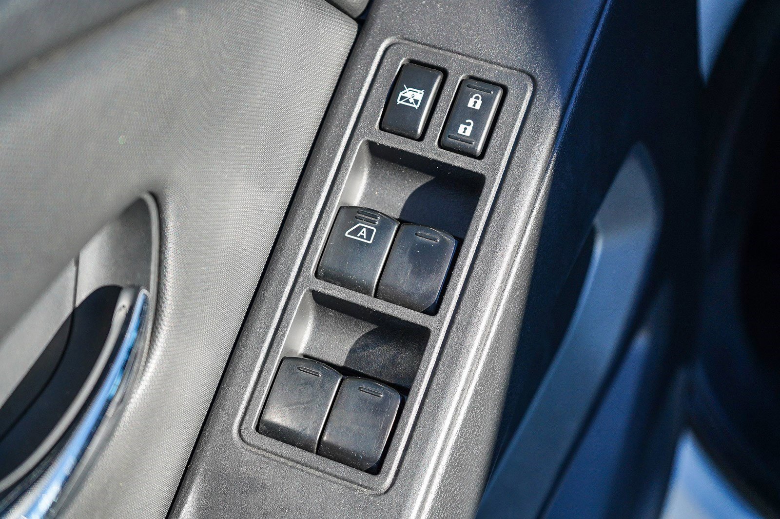 Used 2022 Nissan Frontier SV image 20