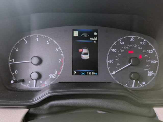 Used 2025 Toyota Corolla LE FWD image 18