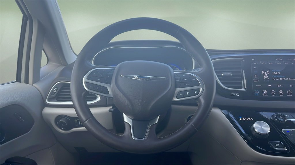 Used 2020 Chrysler Pacifica Touring-L Plus w/ Advanced Safetytec Group image 14