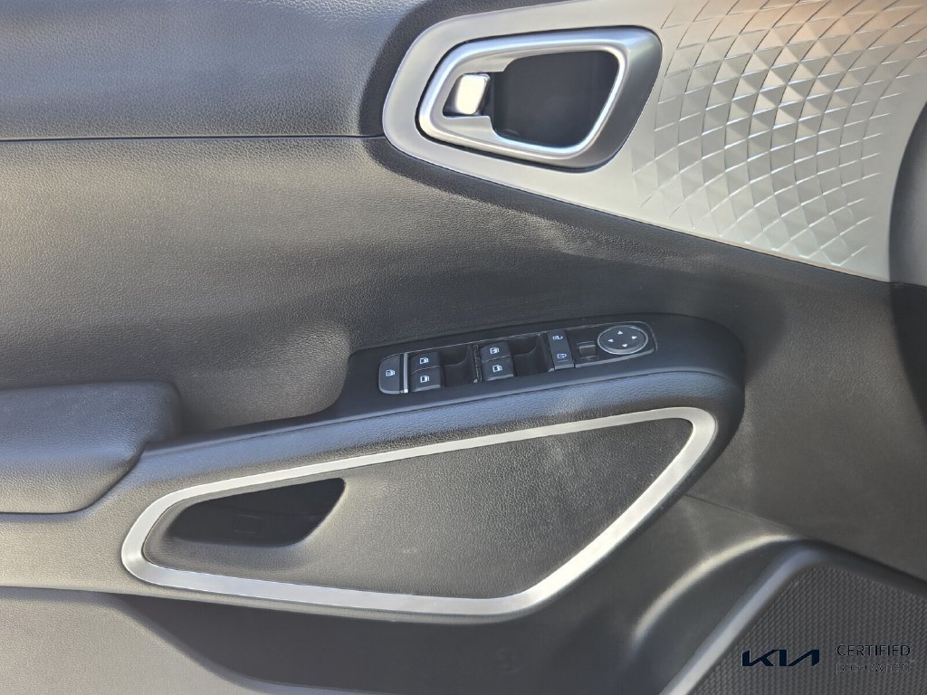 Certified 2024 Kia Soul LX w/ Option Group 015 FWD image 29