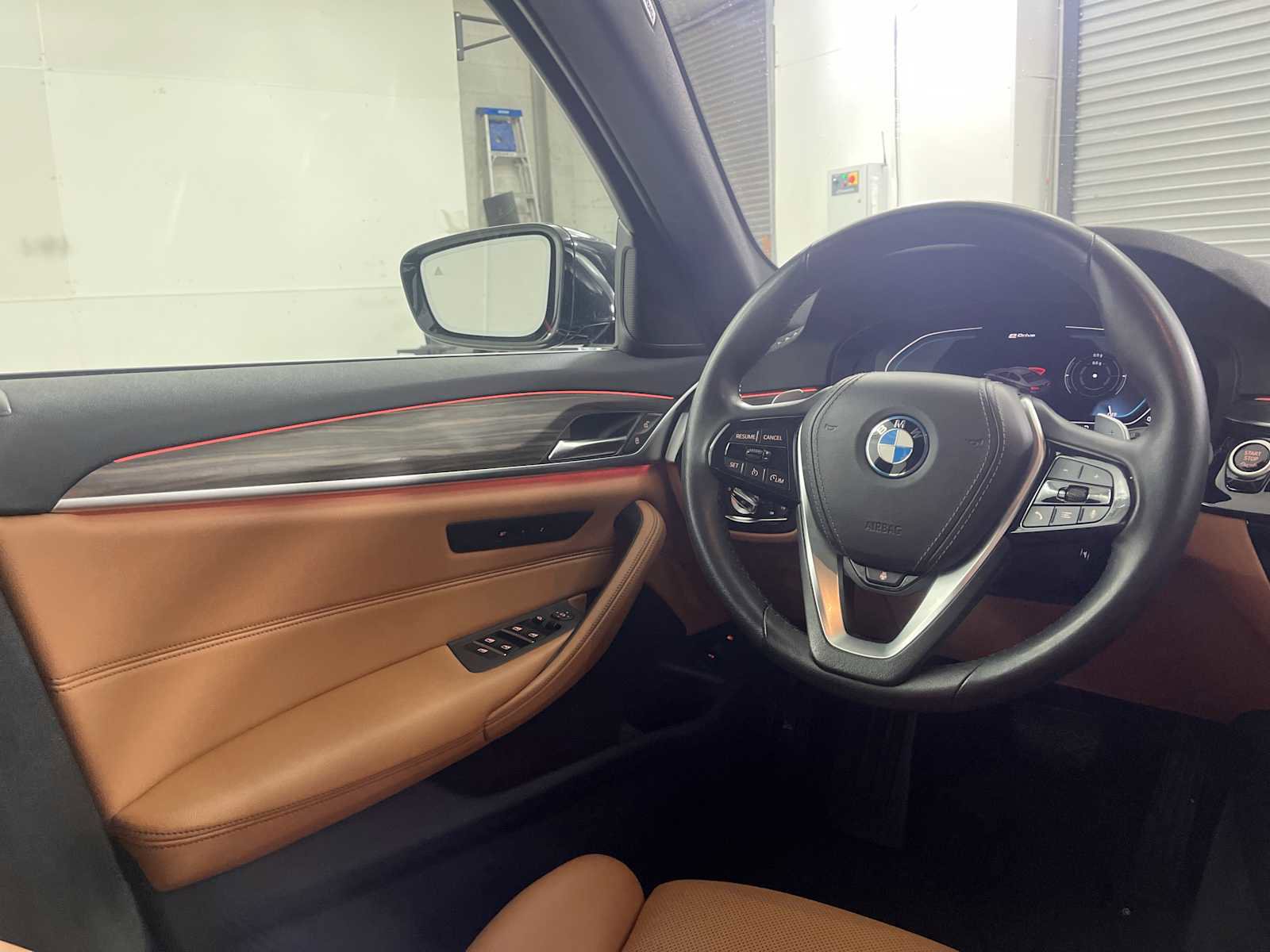 Used 2023 BMW 530e xDrive w/ Convenience Package AWD/4WD image 15