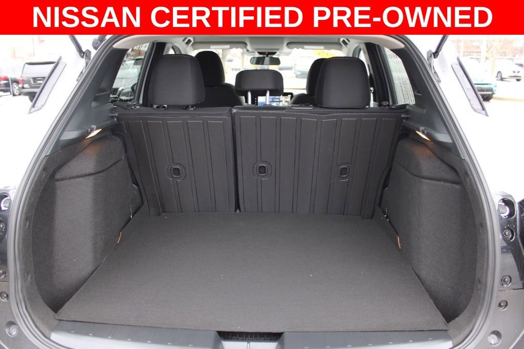 Certified 2025 Nissan Kicks SV image 11