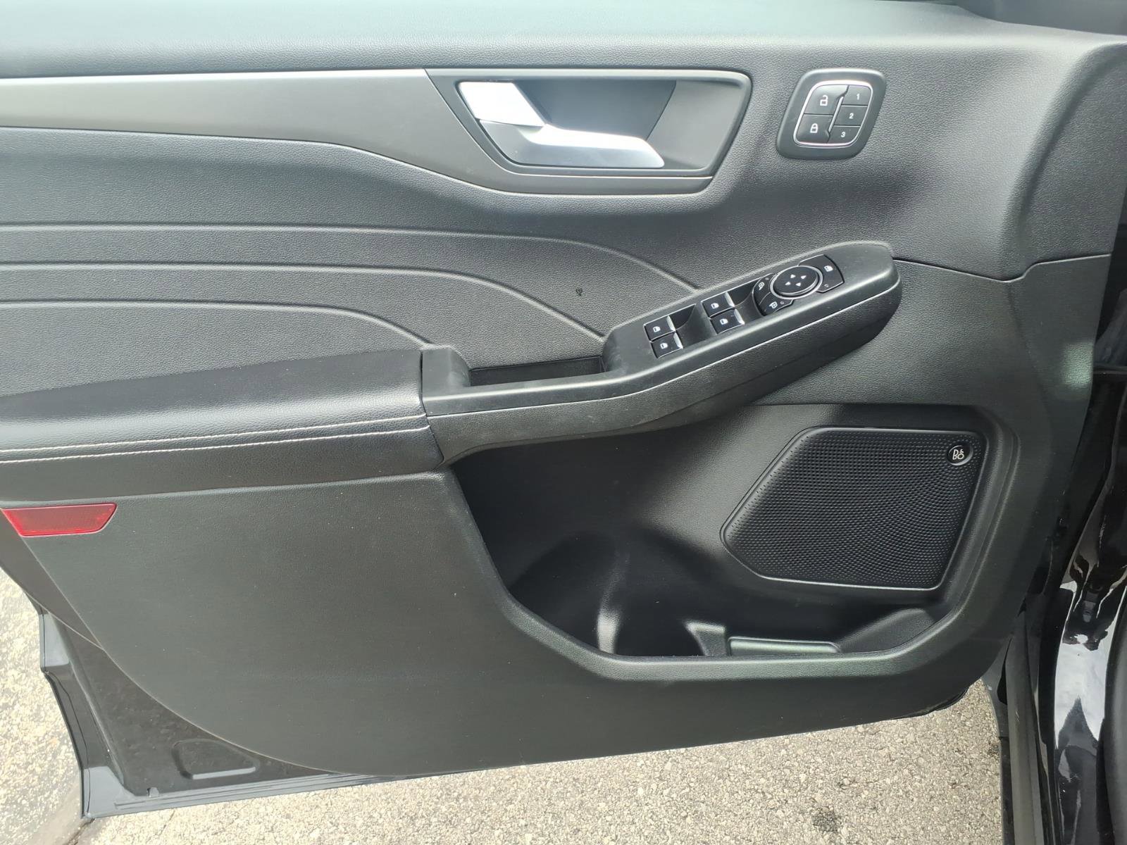 Certified 2023 Ford Escape Active w/ Tech Pack #2 image 11