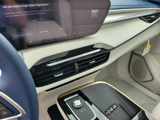 New 2026 Buick Enclave Avenir FWD image 24