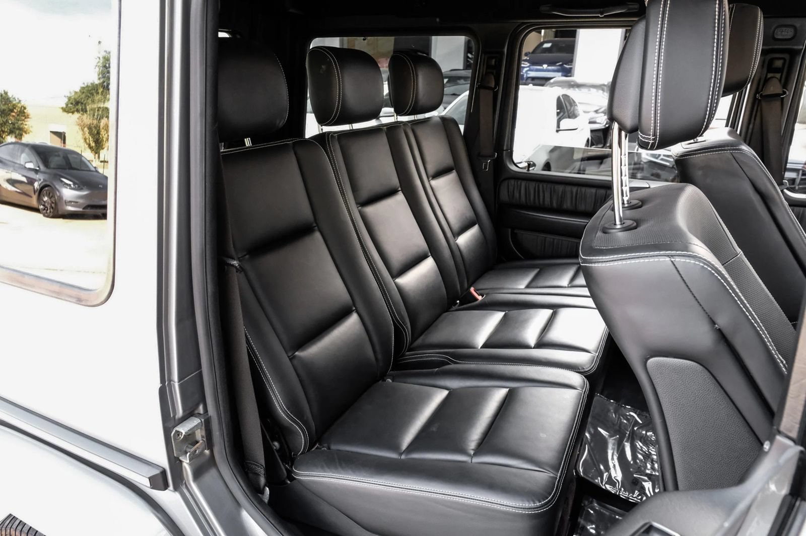 Used 2015 Mercedes-Benz G 63 AMG 4MATIC image 34