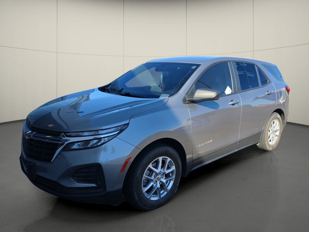 Used 2023 Chevrolet Equinox LS w/ LPO, Floor Liner Package image 4