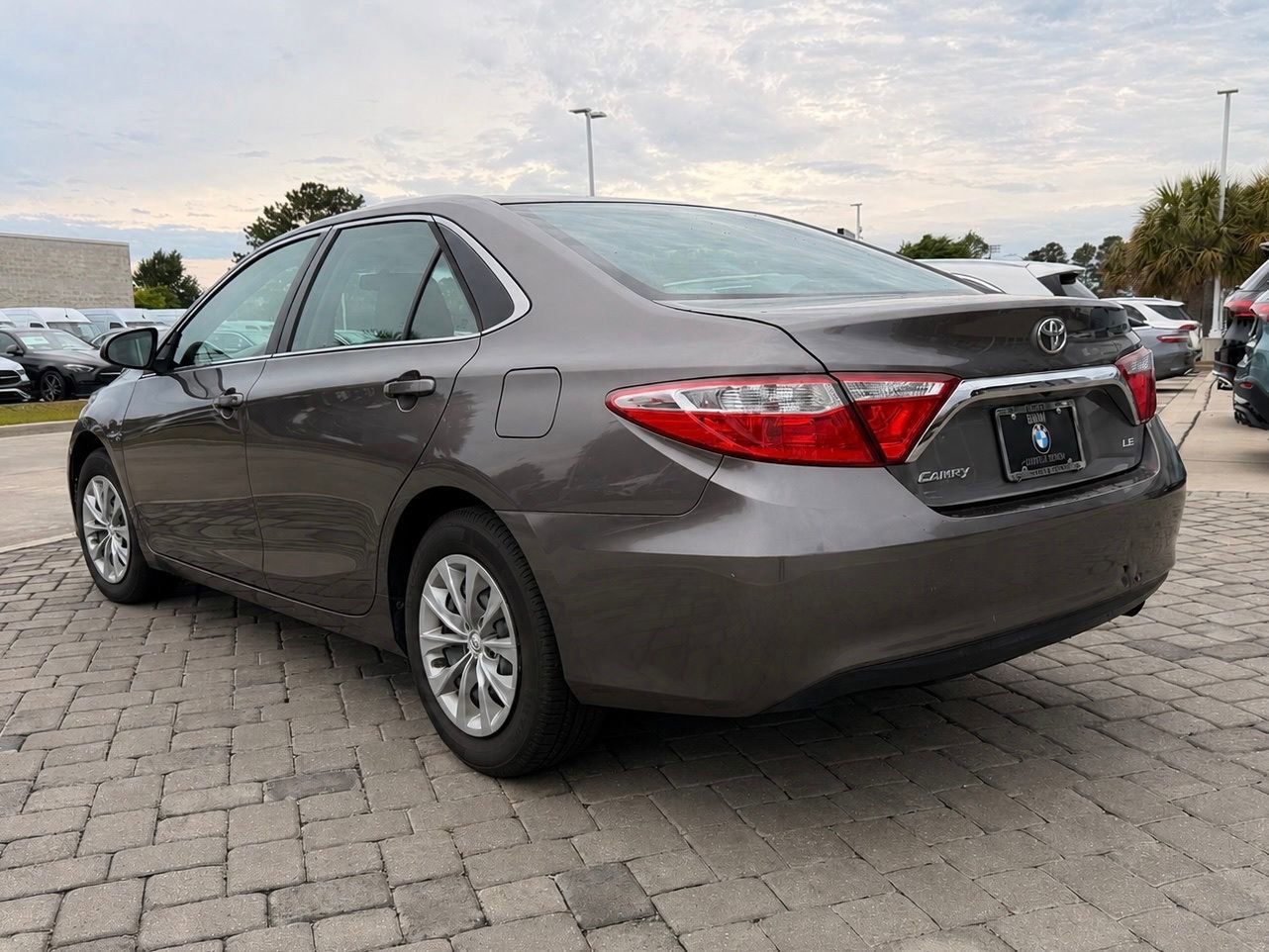 Used 2015 Toyota Camry LE FWD image 10