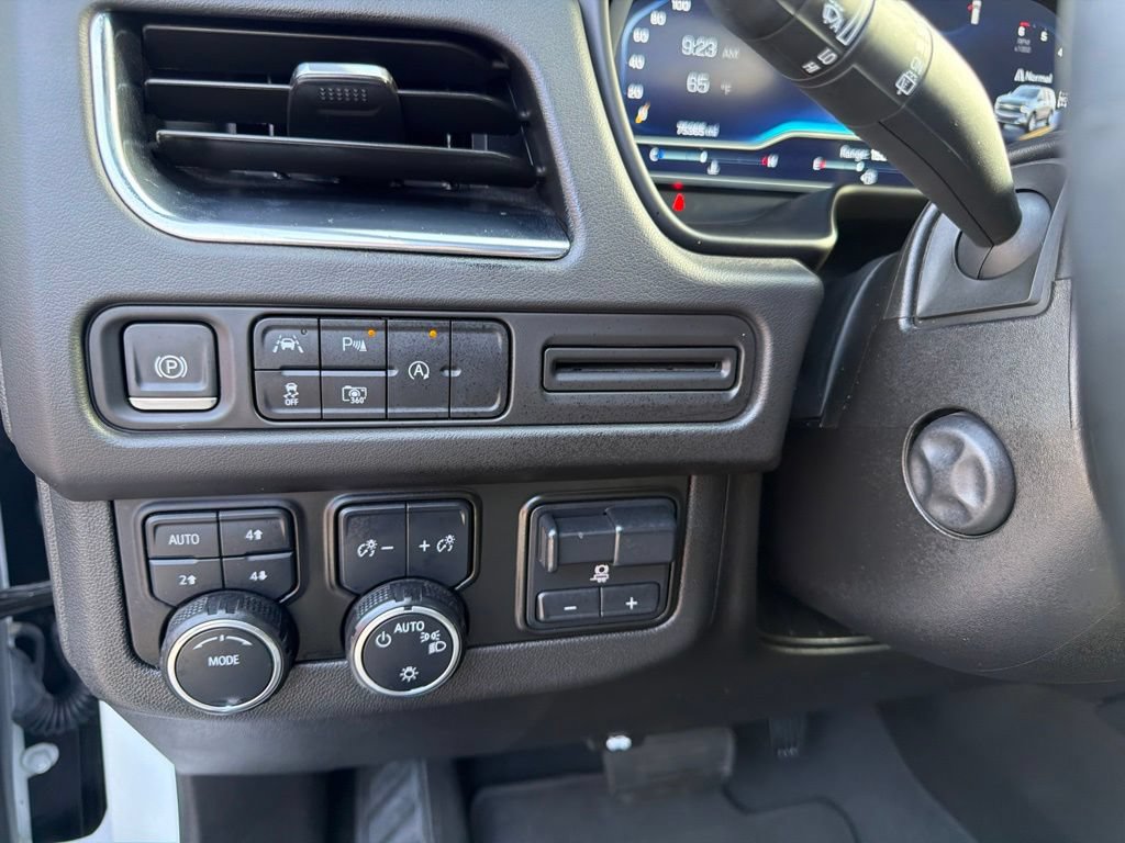 Used 2023 Chevrolet Tahoe LT w/ LT Signature Package AWD/4WD image 25