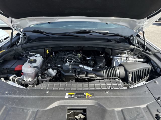 Used 2023 Jeep Grand Cherokee Limited AWD/4WD image 30