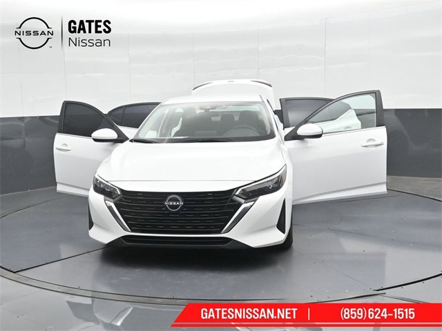 Used 2025 Nissan Sentra SV image 50