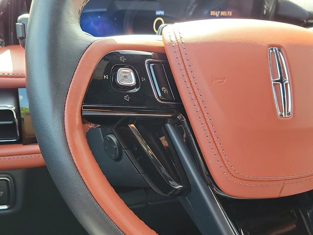 Certified 2025 Lincoln Aviator Reserve w/ Jet Appearance Package AWD/4WD image 26